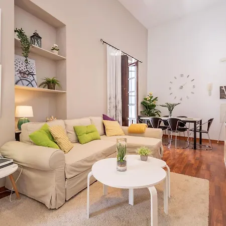 Abades Giralda Deluxe By Valcambre *