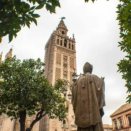 Abades Giralda Deluxe By Valcambre